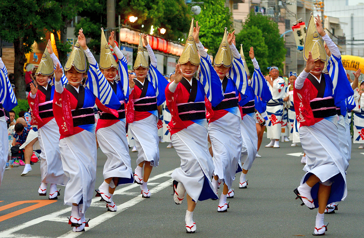 地域の祭りイベントの様子
